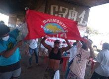 Ato na Segunda Ponte denuncia violência contra população de rua